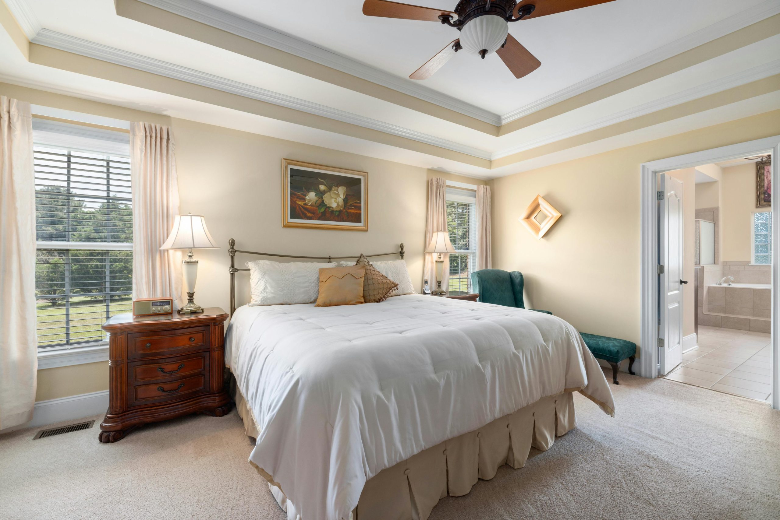 Everything You Need to Know About Choosing White Rugs